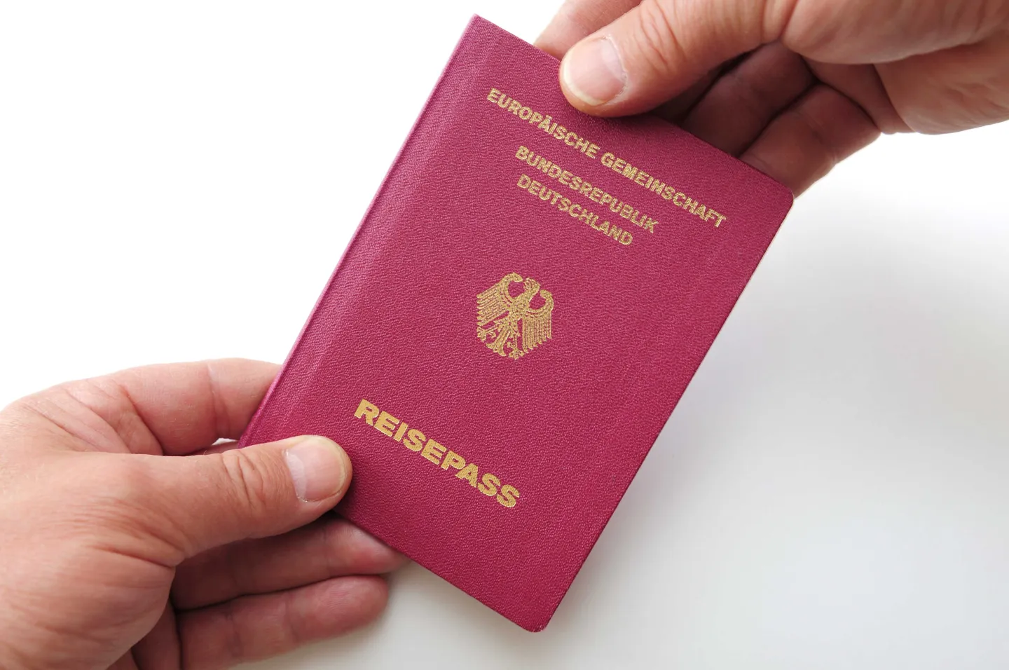 Deutscher Reisepass; Blogbild zum Thema: Flüchtlinge in Deutschland