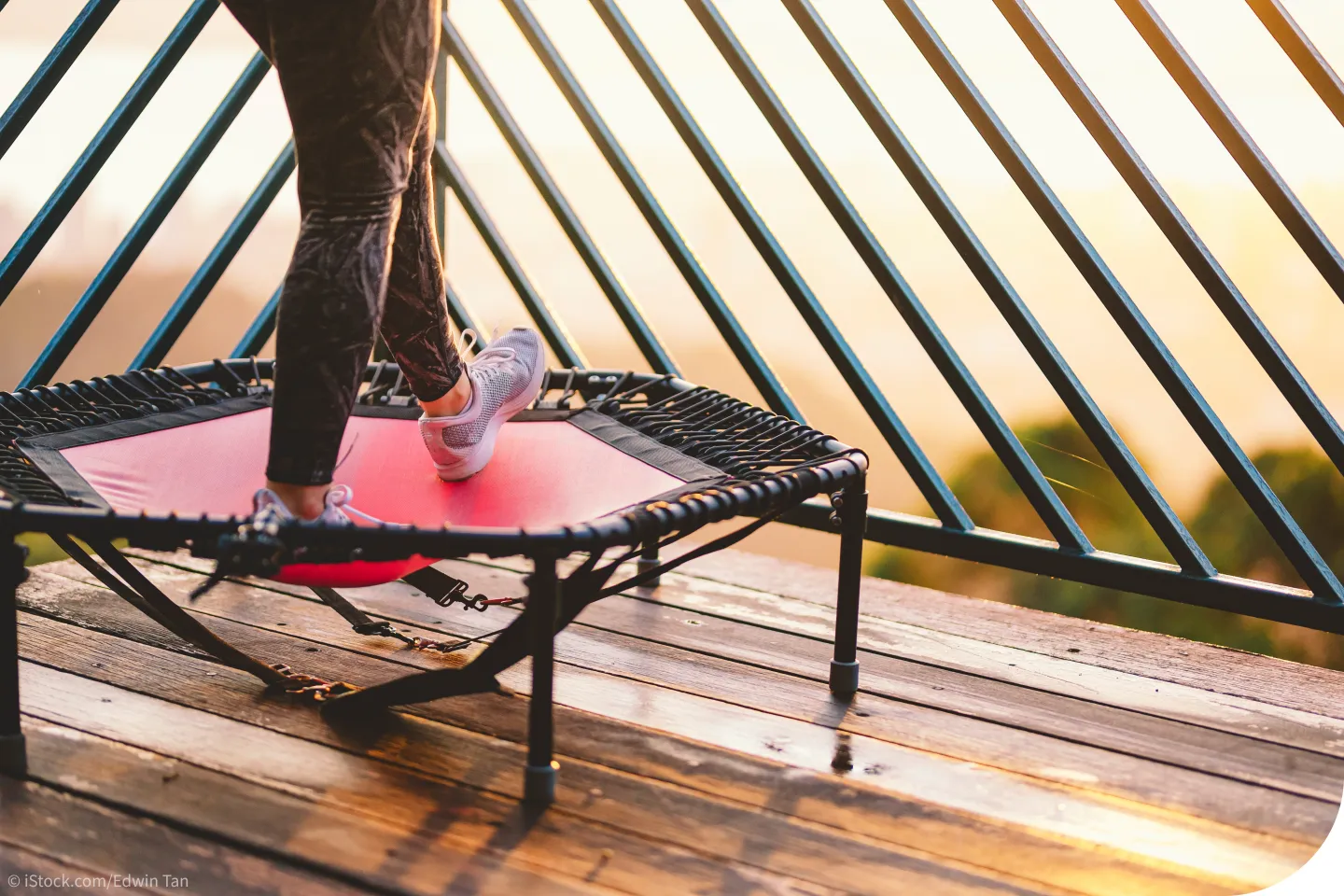 Trampolinspringen um im Alter fit zu bleiben